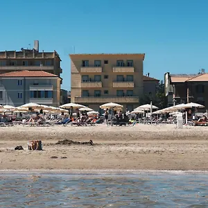 buenavista-residence.emilia-romagnahotels.net/